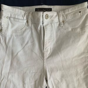 White A&F Skinny Jeans